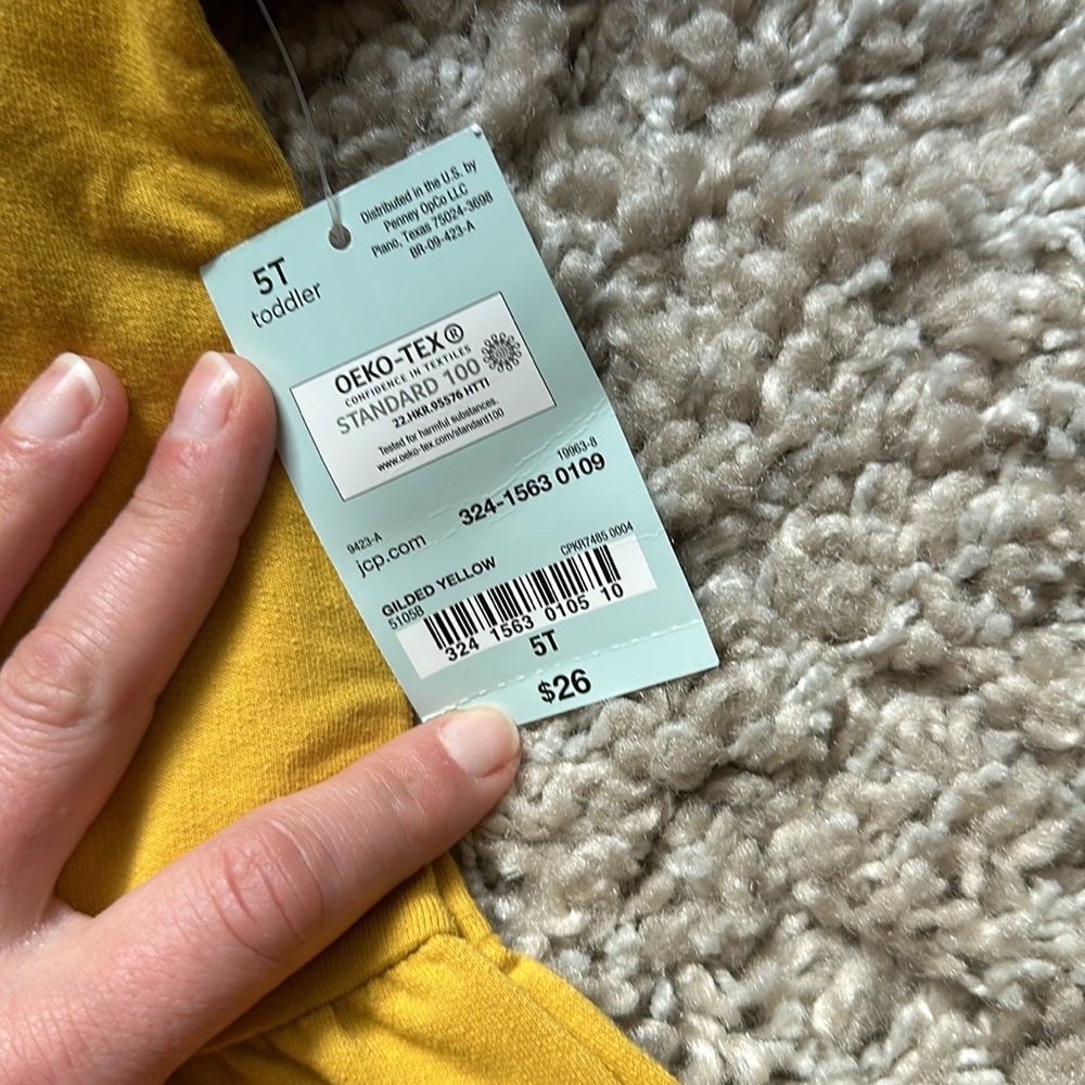 Okie Dokie 5T peplum sweatshirt “happy” NWT - Picture 3 of 4